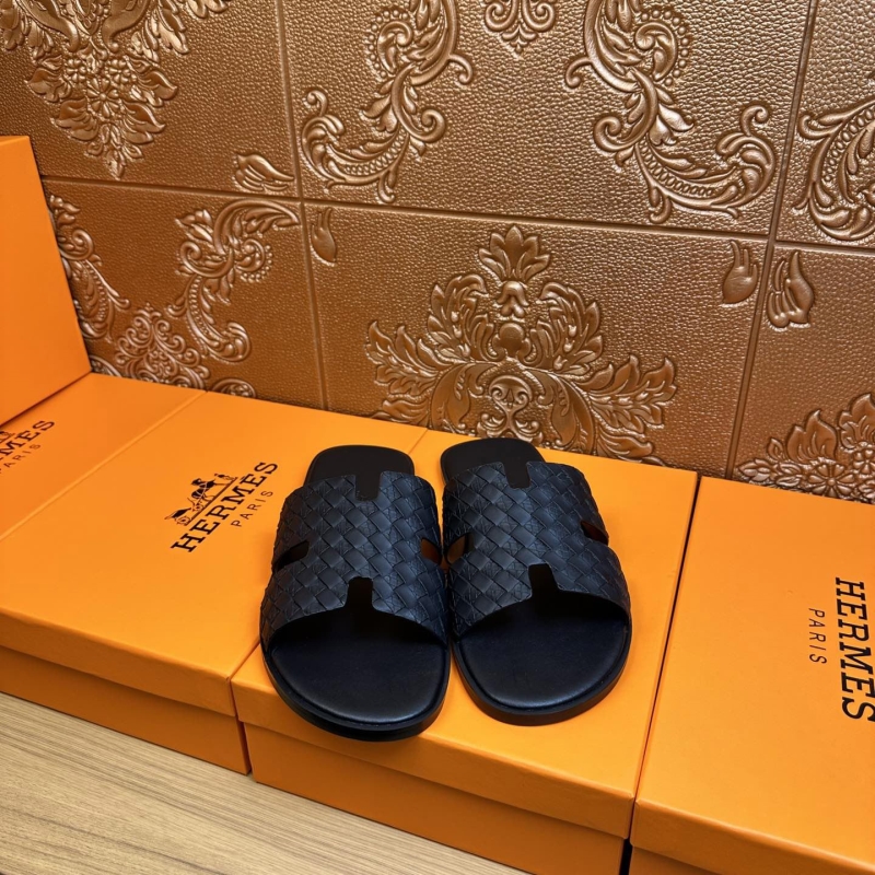 H**mes slippers